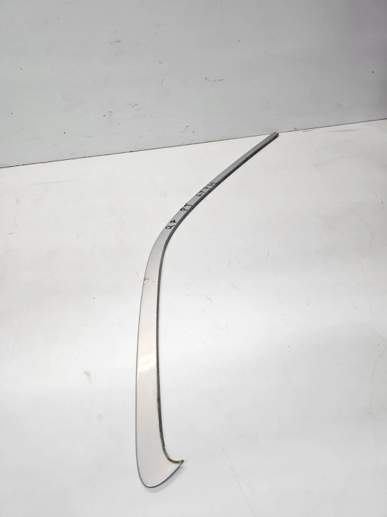 LISTWA NAKŁADKA SZYBY PRAWY TYŁ AUDI Q7 4L 4L0853084B