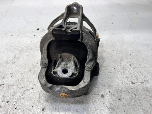 ŁOŻE PODUSZKA SILNIKA PRAWA AUDI A4 B9 A5 Q7 4M0199372FF
