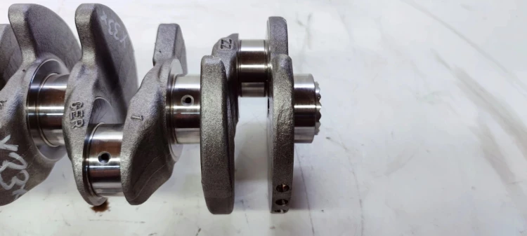 WAŁ KORBOWY AUDI VW SEAT 2.0 TFSI DNF 06LE *33*