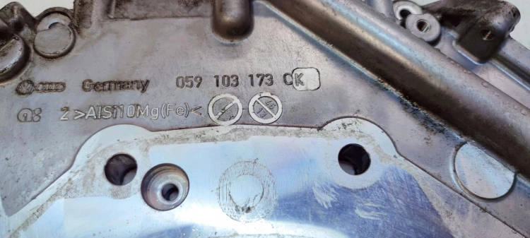 OBUDOWA ROZRZĄDU TYŁ AUDI A4 B8 A5 A6 C7 A7 A8 3.0 TDI 059103173CK