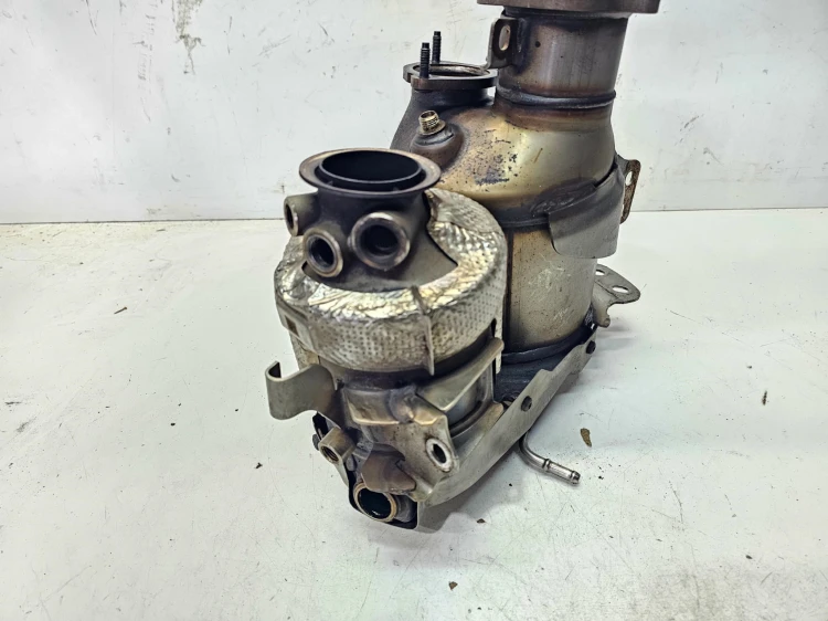 FILTR CZĄSTEK KATALIZATOR DPF AUDI A4 B9 A5 Q5 2.0 TDI 04L131765BP 04L166CA