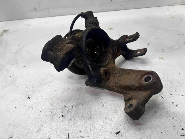 ZWROTNICA PIASTA PRAWY TYŁ AUDI A4 B7 8E0505432AL