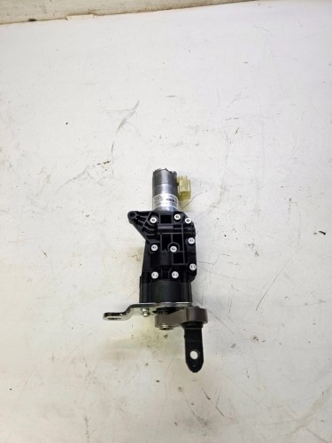 SIŁOWNIK DOCIĄG KLAPY TYŁ AUDI A6 C8 4K9827852B