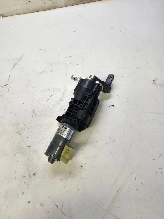 SIŁOWNIK DOCIĄG KLAPY TYŁ AUDI A6 C8 4K9827852B
