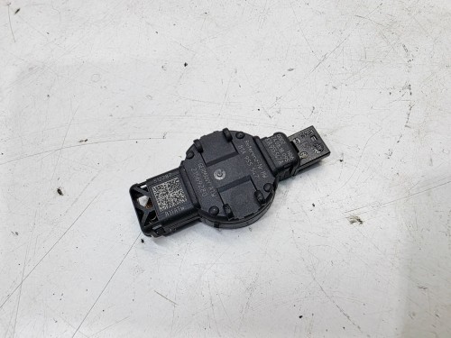 CZUJNIK SENSOR DESZCZU AUDI A3 8V A4 B9 A5 81A955547A