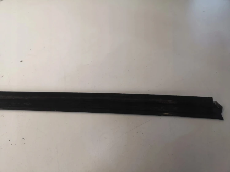 LISTWA CHROM SZYBY TYŁ AUDI A4 B7 CABRIO 8H0839478