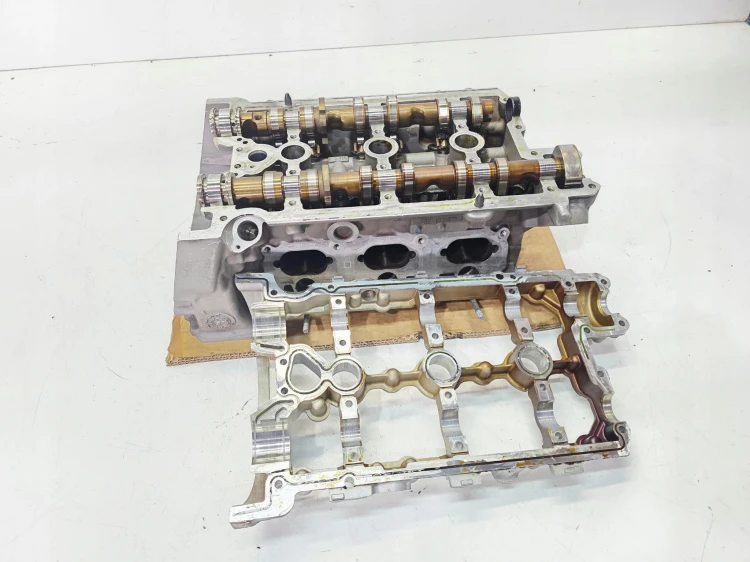 GŁOWICA LEWA KOMPLETNA AUDI A4 B7 A6 C6 3.2 FSI 06E103373E 06E103285D
