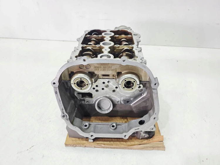 GŁOWICA LEWA KOMPLETNA AUDI A4 B7 A6 C6 3.2 FSI 06E103373E 06E103285D