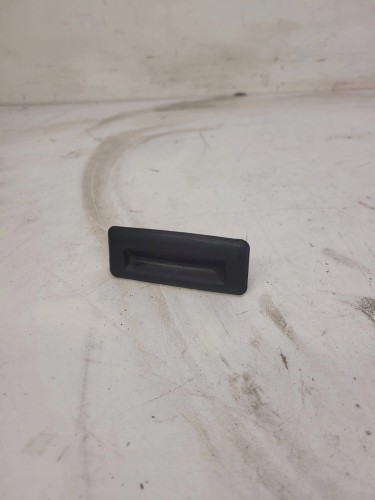 KLAMKA KLAPY TYŁ AUDI A4 A5 A6 Q5 8T0827566C