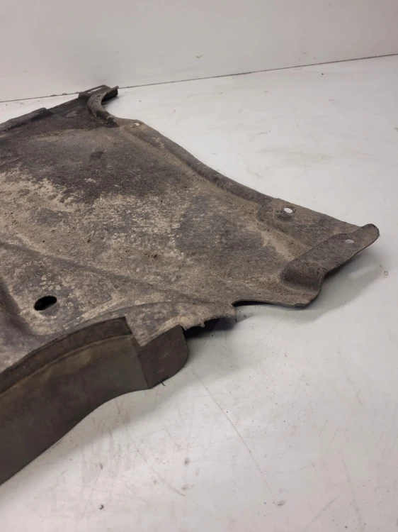 OSŁONA PODWOZIA LEWY TYŁ AUDI A6 C7 4G0825215E *1*