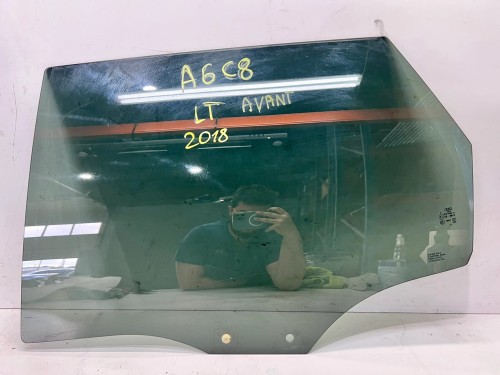 SZYBA BOCZNA DRZWI LEWY TYŁ AUDI A6 C8 AVANT PRZYCIEMNIANA 4K9845205A 2018R