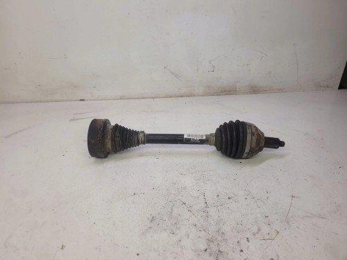 PÓŁOŚ LEWA PRZEDNIA AUDI VW SEAT 6R0407761A