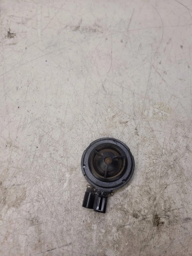GŁOŚNIK DRZWI WYSOKOTONOWY AUDI A1 Q3 8X0035399A