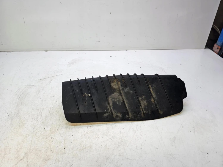 OSŁONA WAHACZA PRAWY TYŁ AUDI A4 B9 8W0505416E