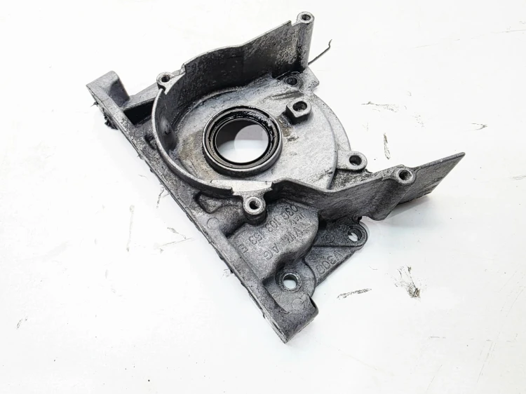 OBUDOWA USZCZELNIACZ WAŁU AUDI VOLKSWAGEN SEAT SKODA 2.0 TDI 03G103153E