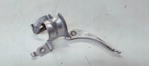 ZAWIAS KLAPY LEWY TYŁ AUDI A4 B7 AVANT 8E9827299F