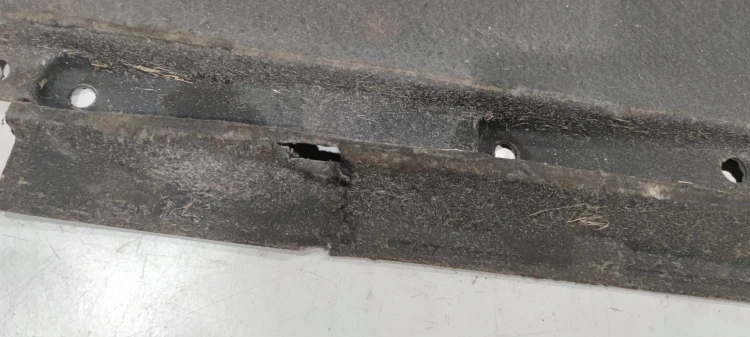 OSŁONA PODWOZIA PRAWA DUŻA AUDI A4 B9 A5 8W 8W0825208