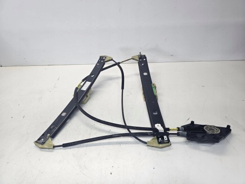 MECHANIZM SZYBY PRAWY PRZÓD AUDI A1 8X 8X4837462A