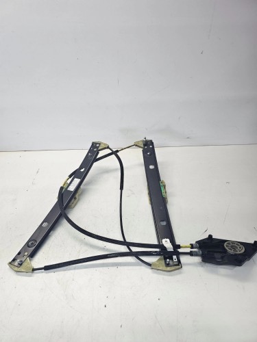 MECHANIZM SZYBY PRAWY PRZÓD AUDI A1 8X 8X4837462A
