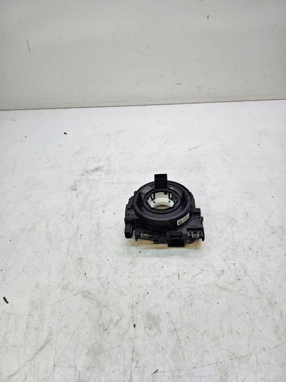 TAŚMA ZWIJAK PODUSZKI MODUŁ AUDI A3 8V 5Q0953549E