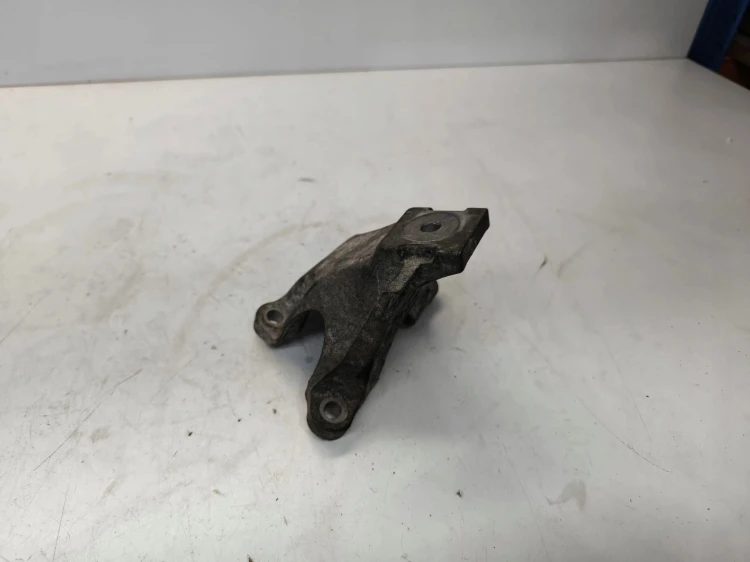 ŁAPA PODPORA SILNIKA AUDI A6 C6 4F0199308N ORYGINAŁ !!!