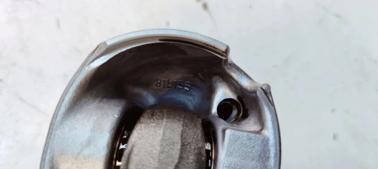 TŁOK + KORBOWÓD AUDI A4 B9 A5 8W A6 VOLKSWAGEN SEAT 2.0 TDI DET 81L155 04LA