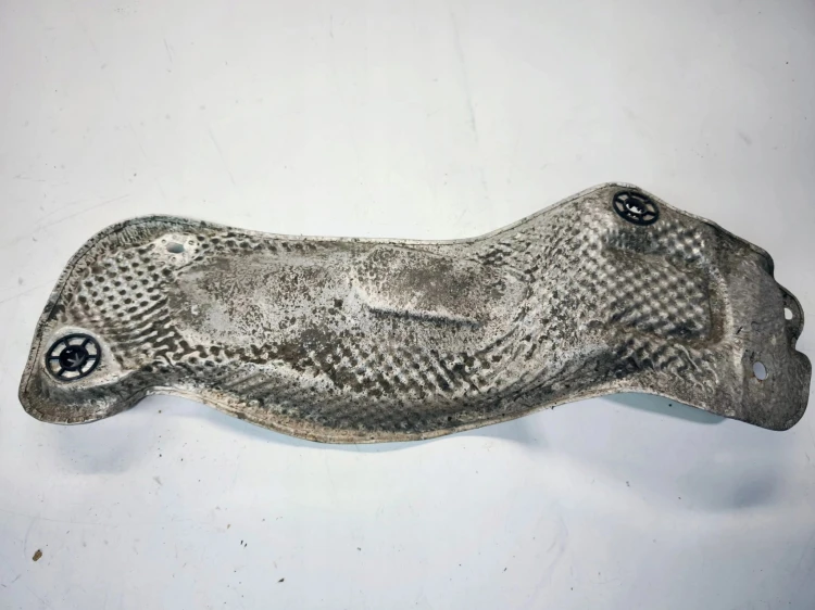 OSŁONA TERMICZNA AUDI A3 8V VOLKSWAGEN SEAT SKODA 5Q0825721D