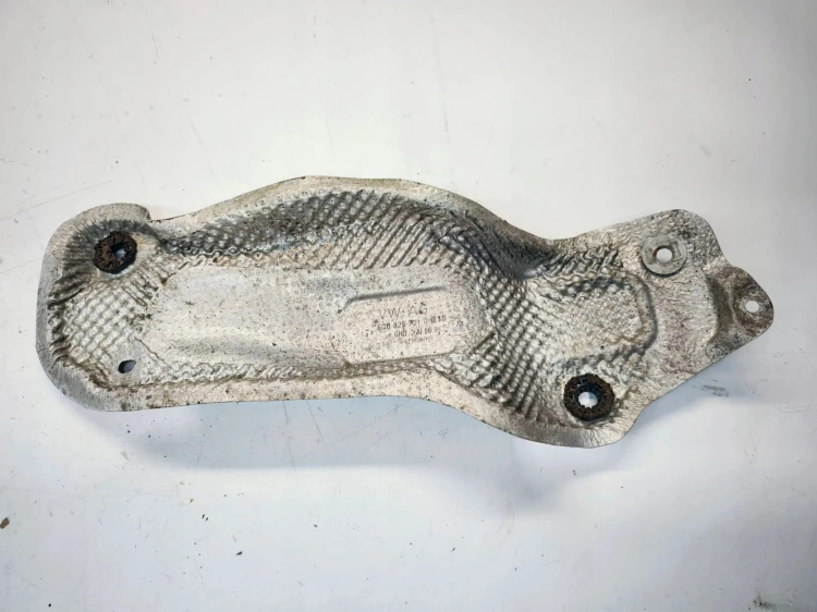 OSŁONA TERMICZNA AUDI A3 8V VOLKSWAGEN SEAT SKODA 5Q0825721D