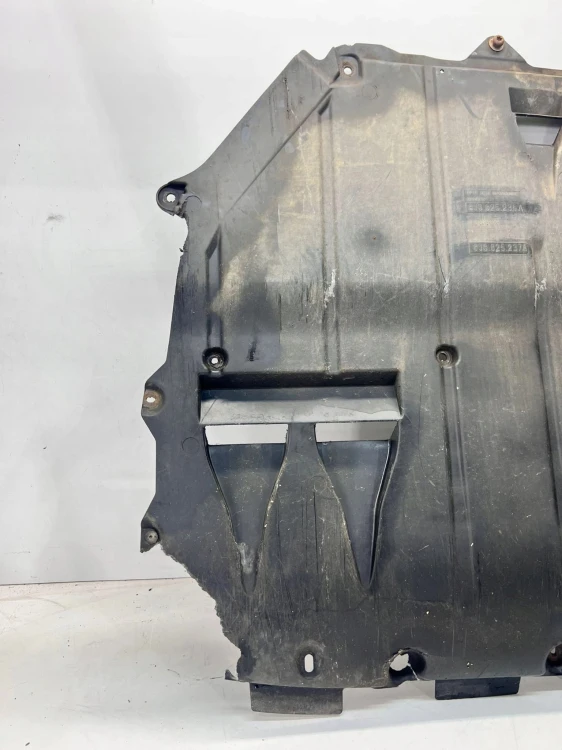 OSŁONA POD SILNIK PŁYTA AUDI TT 8J8825235