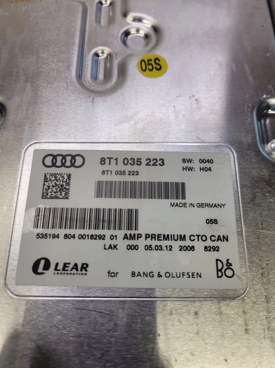 WZMACNIACZ BANG OLUFSEN AUDI A4 A5 Q5 8T1035223