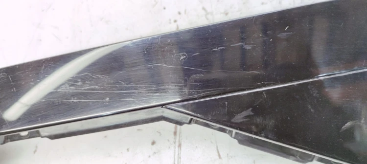 NAKŁADKA OSŁONA SŁUPKA L T AUDI Q7 4M 4M0839903