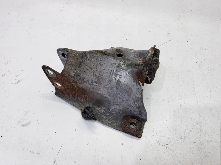 OSŁONA PODUSZKI SILNIKA LEWA AUDI A4 B8 A5 8T Q5 8R 8K0399059A
