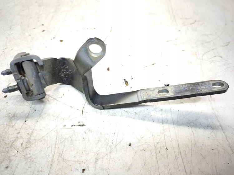 ZAWIAS KLAPY LEWY TYŁ AUDI A5 8T SPORTBACK 8T8827299