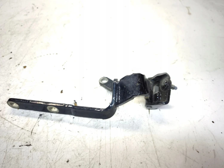 ZAWIAS KLAPY LEWY TYŁ AUDI A5 8T SPORTBACK 8T8827299