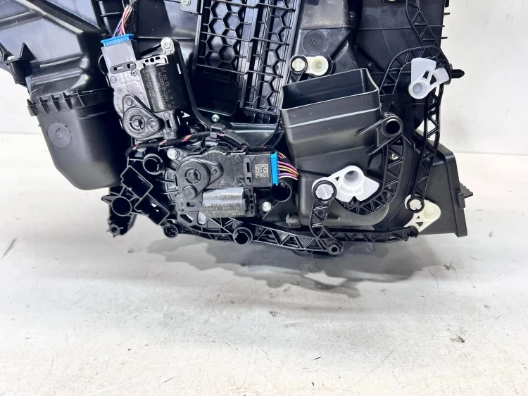 NAGRZEWNICA KOMPLETNA AUDI Q4 E-TRON 1EA820351CB 1EA963581E