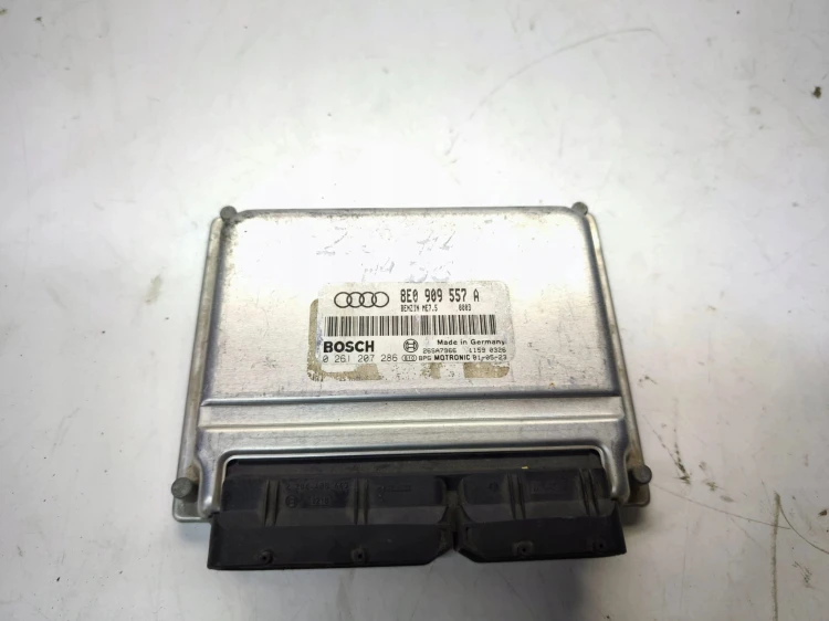 KOMPUTER STEROWNIK SILNIKA AUDI A4 B7 2.0 ALT 8E0909557A