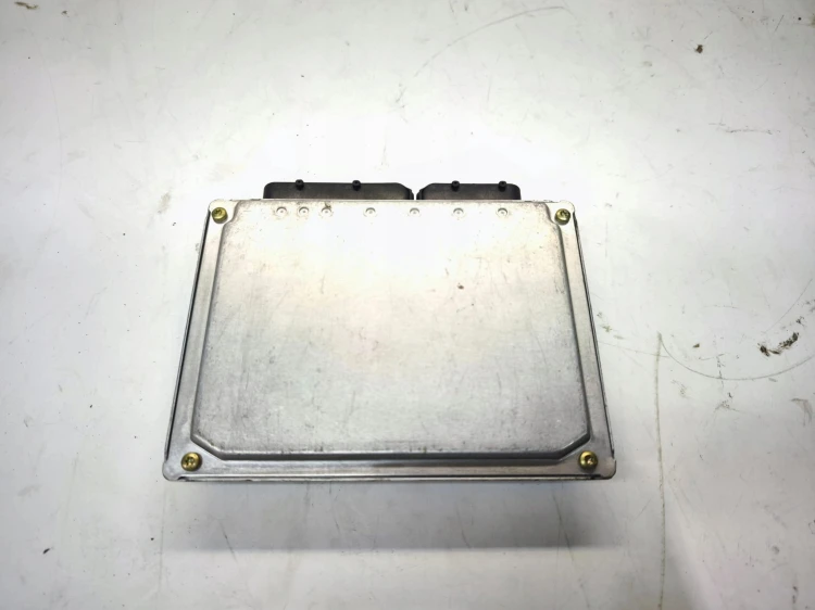 KOMPUTER STEROWNIK SILNIKA AUDI A4 B7 2.0 ALT 8E0909557A