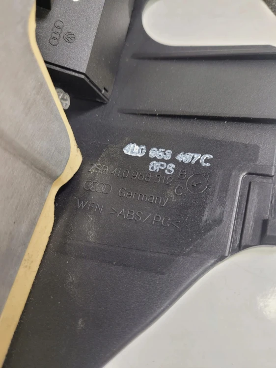OSŁONA OBUDOWA KIEROWNICY AUDI Q7 4L 4L0953512C