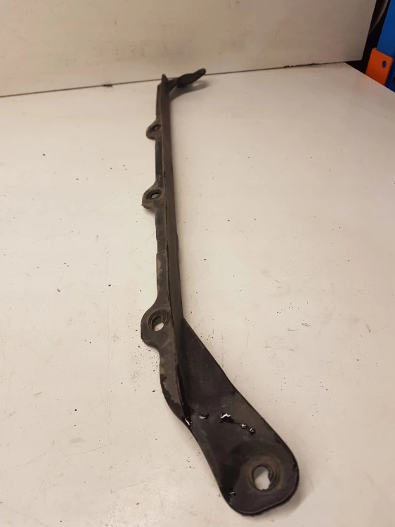 MOCOWANIE WANNY BAGAŻNIKA AUDI A4 B8 8K9802103