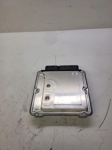 KOMPUTER STEROWNIK SILNIKA AUDI A4 B8 04L906021CA