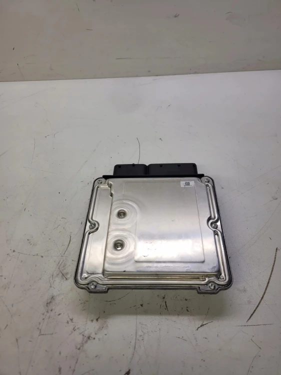 KOMPUTER STEROWNIK SILNIKA AUDI A4 B8 04L906021CA