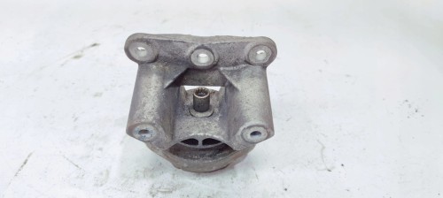 ŁAPA PODUSZKA SKRZYNI BIEGÓW AUDI A4 B6 B7 8E0399115AN