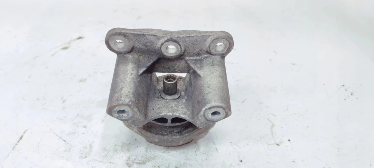 ŁAPA PODUSZKA SKRZYNI BIEGÓW AUDI A4 B6 B7 8E0399115AN
