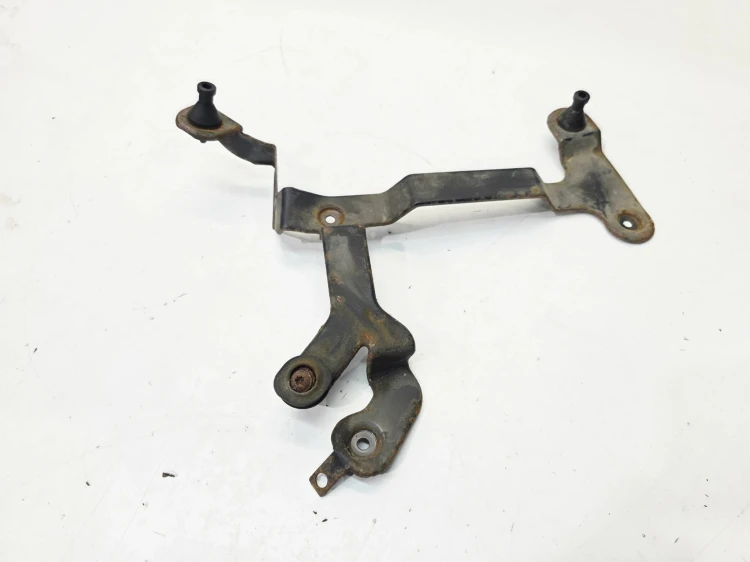 UCHWYT MOCOWANIE FILTRA POWIETRZA AUDI A3 8P 3.2 VR6 1K0129671A