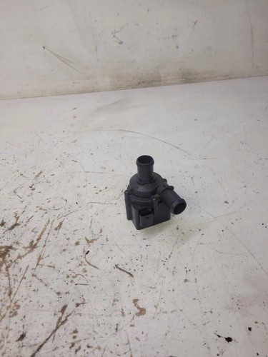 DODATKOWA POMPA WODY AUDI A4 A5 A6 A7 06H121601N