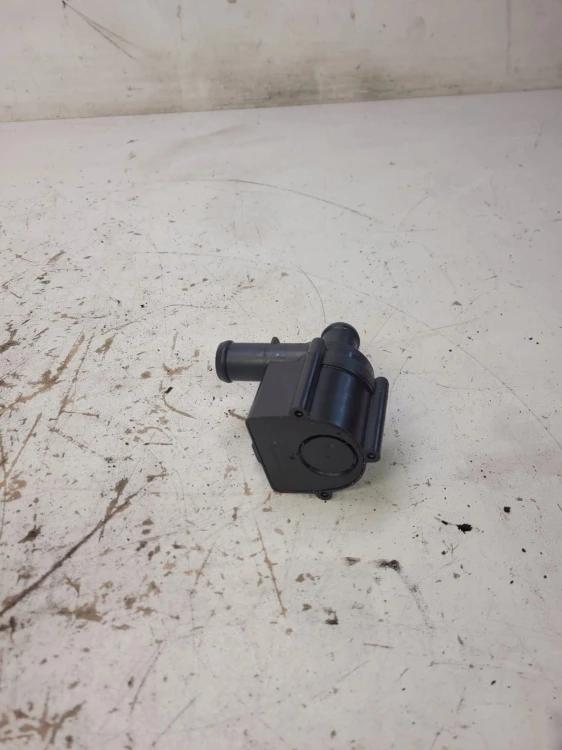DODATKOWA POMPA WODY AUDI A4 A5 A6 A7 06H121601N