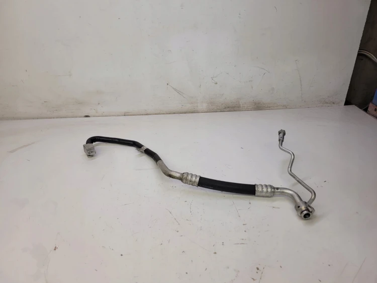 PRZEWÓD WĄŻ KLIMATYZACJI AUDI A4 B9 A5 8W2816740