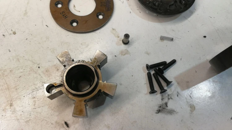 WARIATOR AUDI A3 A4 A6 2.0 TFSI 06F109088B USZK *1