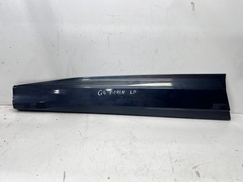LISTWA DOLNA DRZWI LEWY PRZÓD AUDI Q4 E-TRON 89A853959A