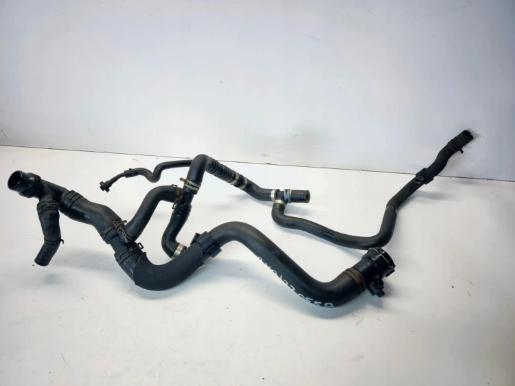 RURKA PRZEWÓD WĄŻ WODY AUDI A4 B8 A5 8T LIFT 2.0 TDI 8K0122055B